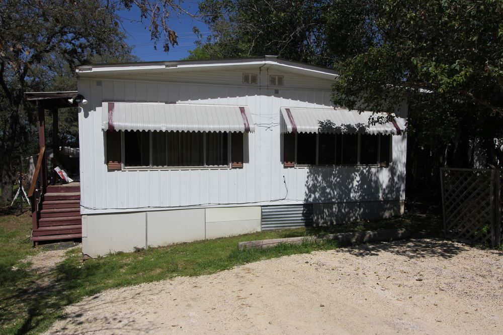 Income Producing Property IH-10 Frontage: 38 FM 289, Comfort, TX 78013